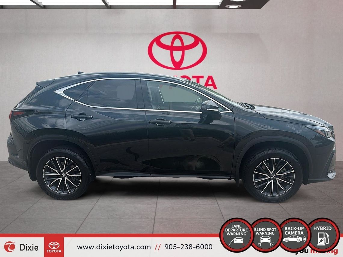 2023 LEXUS NX350H HYBRID PREMIUM PKG / CLEAN CARFAX / HEATED SEATS / LEATHER SURFACE / ALLOY WHEELS / CARPLAY AND ANDROID AUTO