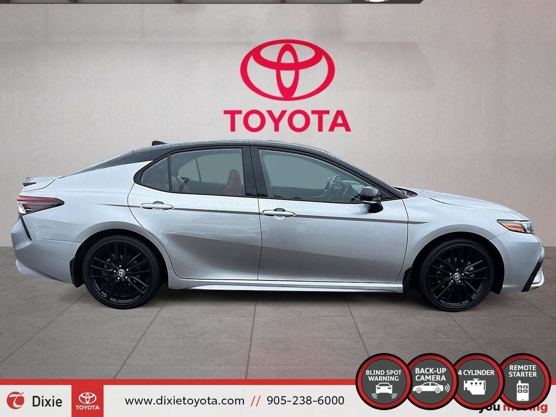 2024 TOYOTA CAMRY XSE AWD / TCUV / HEATED SEATS / ALLOY WHEELS / MOONROOF / CARPLAY AND ANDROID AUTO
