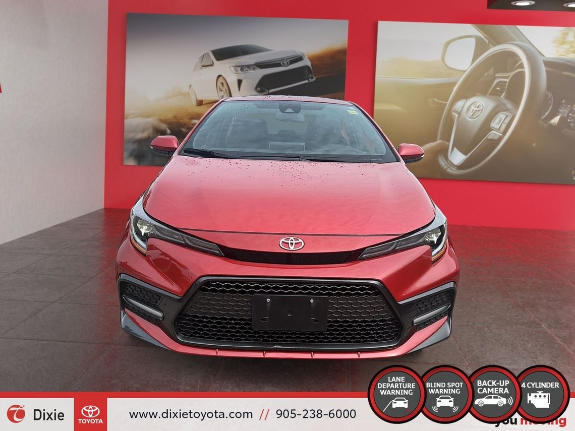 2024 TOYOTA COROLLA LE / TCUV / CLEAN CARFAX / HEATED SEATS / BACKUP CAMERA / CARPLAY AND ANDROID AUTO