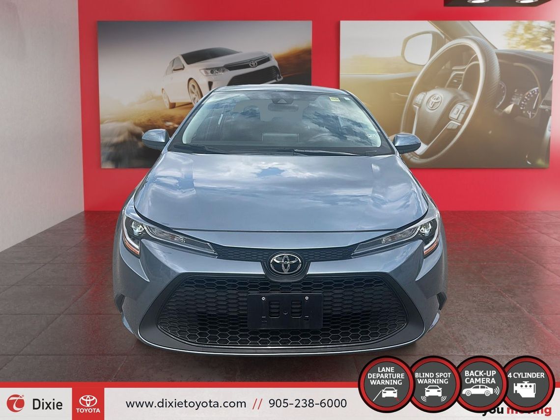 2021 TOYOTA COROLLA LE / TCUV / CLEAN CARFAX / HEATED SEATS / BACK UP CAMERA / CARPLAY AND ANDROID AUTO