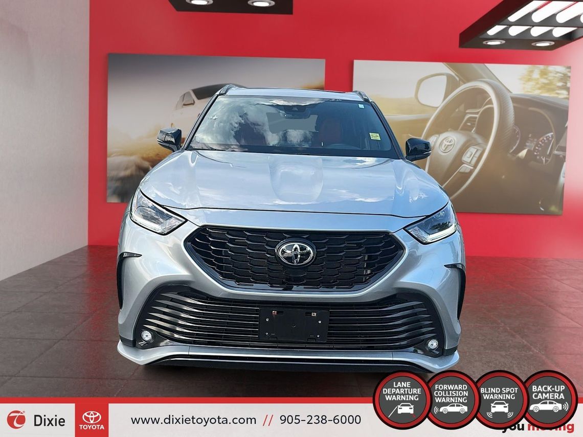 2023 TOYOTA HIGHLANDER XSE AWD / CLEAN CARFAX / TCUV / HEATED SEATS / MOONROOF / CARPLAY AND ANDROID AUTO